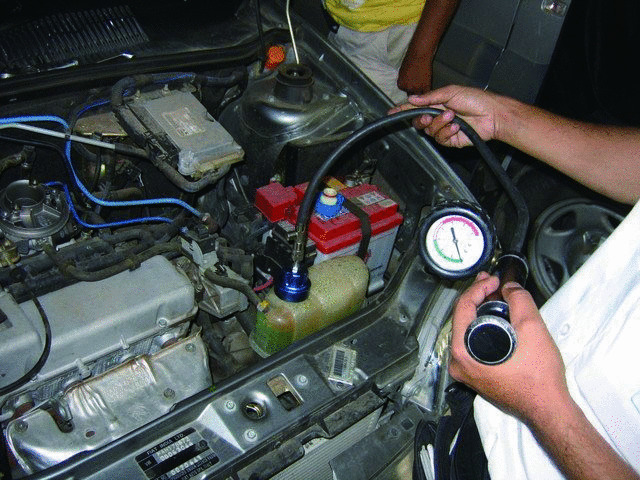 WT-915 Universal Radiator Pressure Tester Kit - Image 3